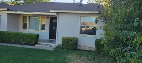 1016 Austin St, Madera, CA 93638 photo 1