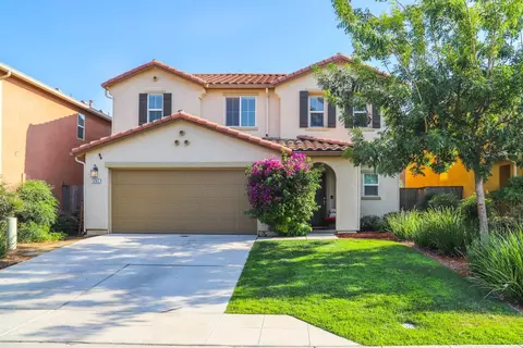 1242 Peach Ct, Madera, CA 93638 photo 1