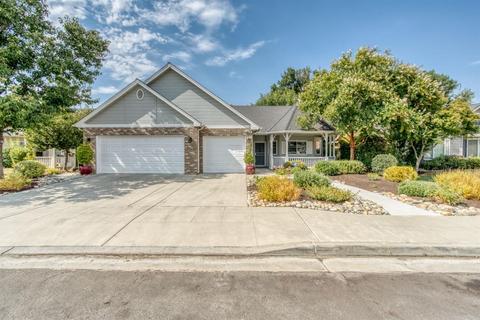 2896 E Christopher Dr, Fresno, CA 93720 photo 1