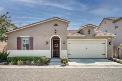 3560 Muse Way, Clovis, CA 93619 photo 1
