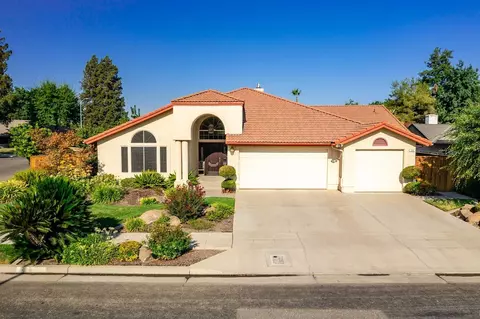 508 Heatherwood Dr, Madera, CA 93637 photo 1