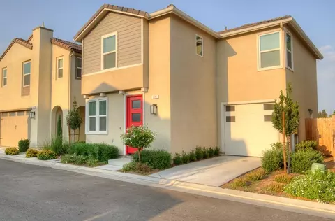 773 N Burgan Ave N, Clovis, CA 93611 photo 1