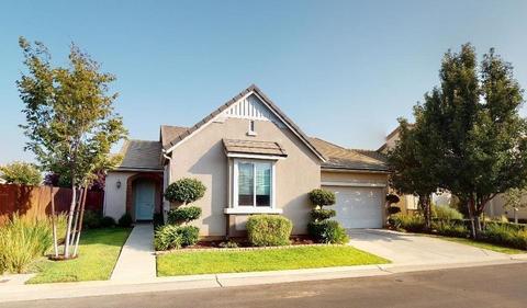 4260 Heritage Ave, Clovis, CA 93619 photo 1