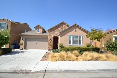 3863 Sussex Ave, Clovis, CA 93619 photo 1