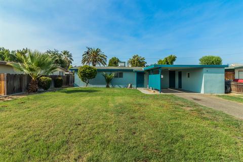 135 Rall Ave, Clovis, CA 93612 photo 1