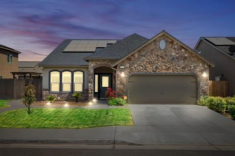 2227 Junipero Ave, Clovis, CA 93619 photo 1