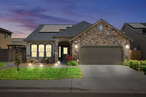 2227 Junipero Ave, Clovis, CA 93619 photo 1