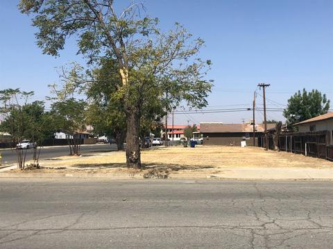 301 E Durian Ave, Coalinga, CA 93210 photo 1