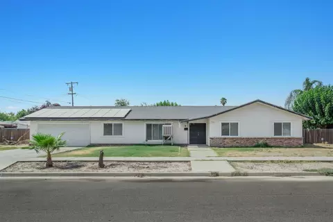 1473 14th St, Reedley, CA 93654 photo 1