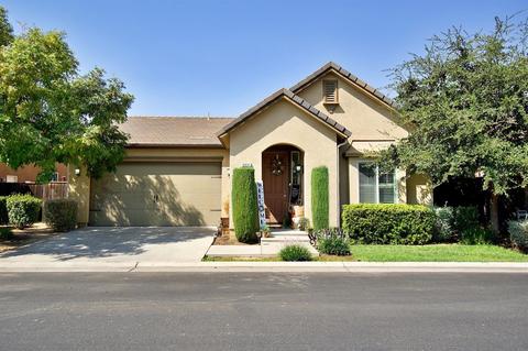 3931 Chessa Ln, Clovis, CA 93619 photo 1