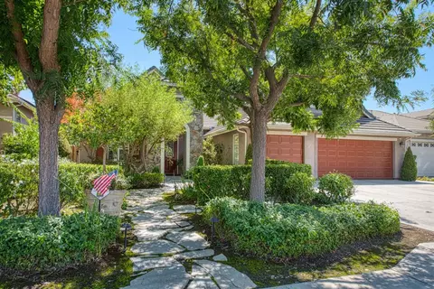 2732 Sussex Ave, Clovis, CA 93611 photo 1