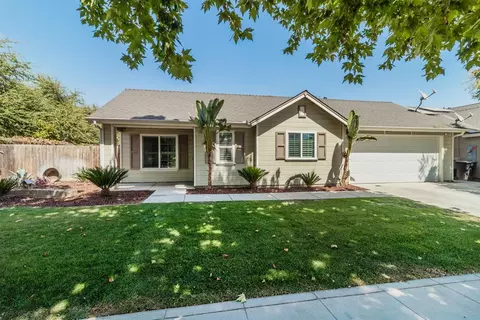 144 E Carpenter Ave, Reedley, CA 93654 photo 1