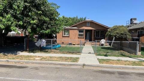 338 G St, Lemoore, CA 93245 photo 1