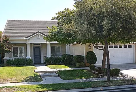 1925 N Whiteash Ave, Clovis, CA 93619 photo 1