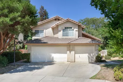 704 Jasmine Ave, Clovis, CA 93611 photo 1