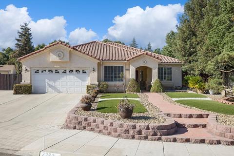 2223 Sierra Madre Ave, Clovis, CA 93611 photo 1