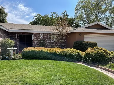876 W Firebaugh Ave, Exeter, CA 93221 photo 1
