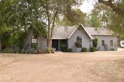 12439 Gleason Dr, Madera, CA 93636 photo 1