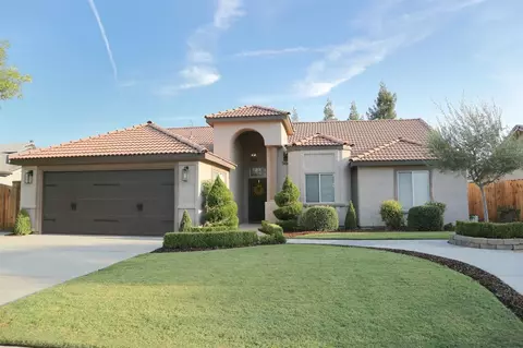 2361 Cromwell Ave, Clovis, CA 93611 photo 1