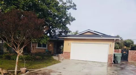 623 W Pico Ave, Clovis, CA 93612 photo 1