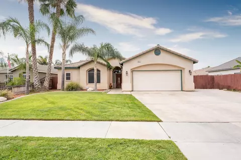 1671 Humboldt, Lemoore, CA 93245 photo 1