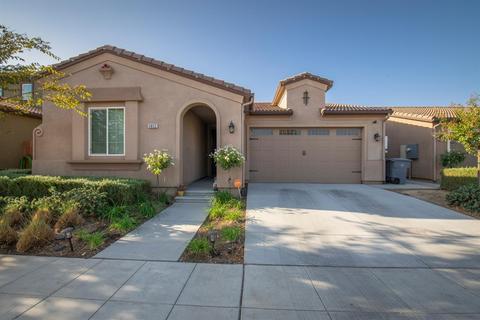 3652 Pontiac Ave, Clovis, CA 93619 photo 1