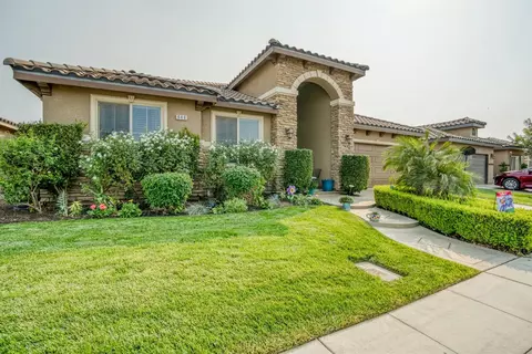 646 Ficklin Dr, Madera, CA 93637 photo 1