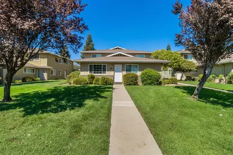 441 W Santa Ana Ave #1, Clovis, CA 93612 photo 1