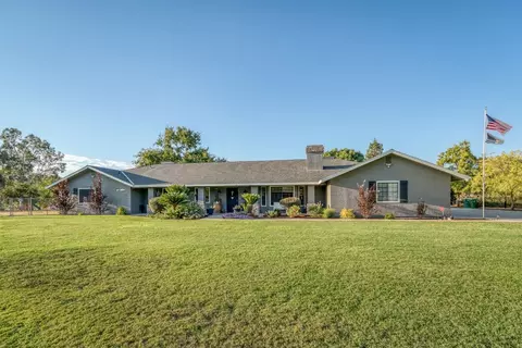 9536 E Scott Ave, Clovis, CA 93619 photo 1
