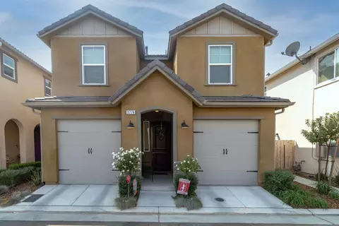 3774 Savant Ln, Clovis, CA 93619 photo 1
