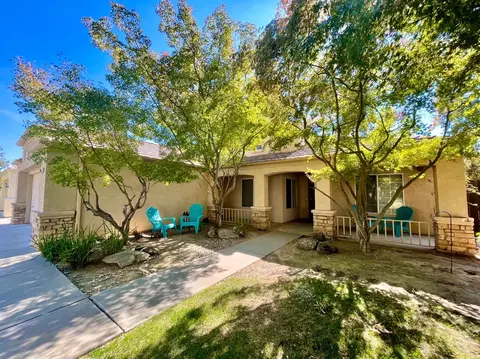 2357 E Fallbrook Ave, Fresno, CA 93720 photo 1
