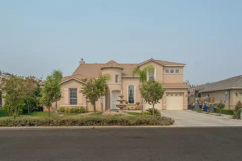 673 Quincy Ave, Clovis, CA 93619 photo 1