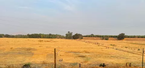 13625 E American Ave, Sanger, CA 93657 photo 1