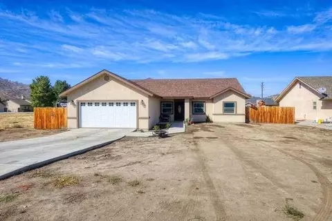 18221 Ghost Town St, Tehachapi, CA 93561 photo 1