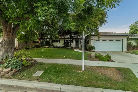 692 E Stuart Ave, Fresno, CA 93710 photo 1