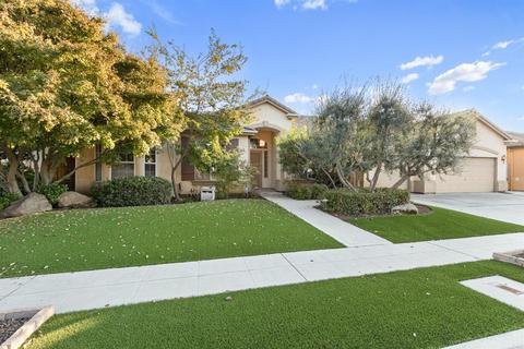 664 W Richmond Ave, Clovis, CA 93619 photo 1