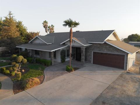 17518 Brook Dr W, Madera, CA 93638 photo 1