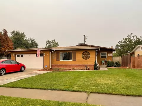 1214 Merced St, Madera, CA 93638 photo 1