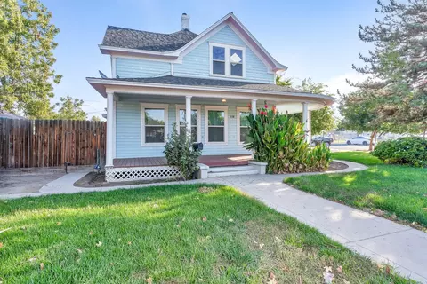 1158 K St, Reedley, CA 93654 photo 1