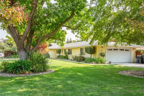 36108 Cloverleaf Ave, Madera, CA 93636 photo 1