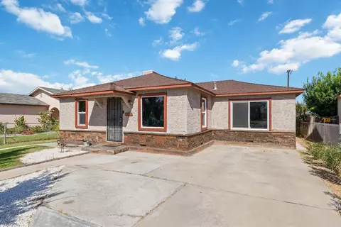 917 S B St S, Madera, CA 93638 photo 1