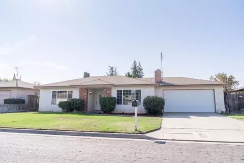 2804 Holiday Way, Madera, CA 93637 photo 1