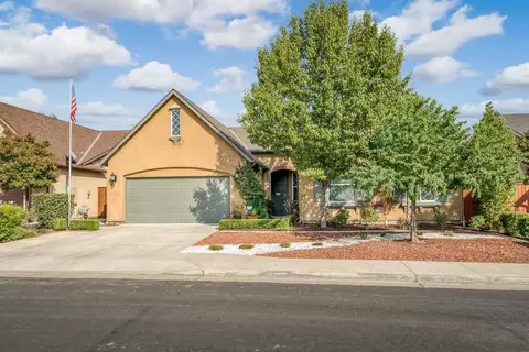 1693 Twinberry Ave, Clovis, CA 93619 photo 1
