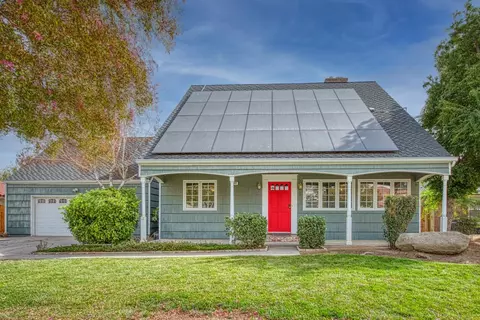 513 Heatherwood Dr, Madera, CA 93637 photo 1