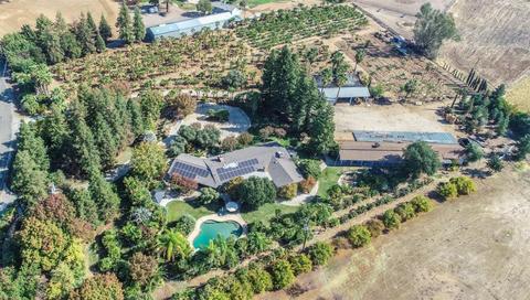 5700 Amber Ave, Clovis, CA 93619 photo 1