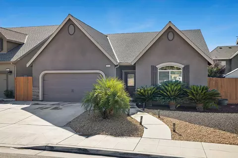 3816 Fairmont Ave, Clovis, CA 93619 photo 1
