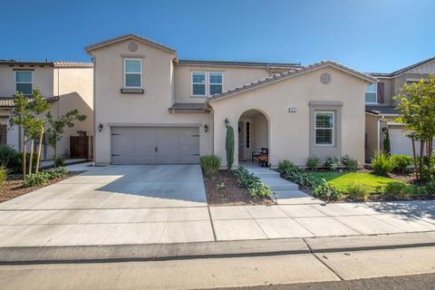 1025 Sanders Ave, Clovis, CA 93619 photo 1