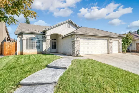 1911 Cromwell Ave, Clovis, CA 93611 photo 1