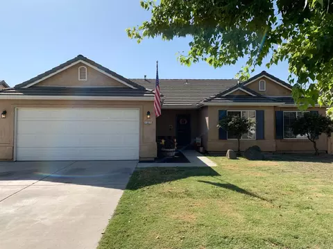 1327 Monarch Dr, Lemoore, CA 93245 photo 1