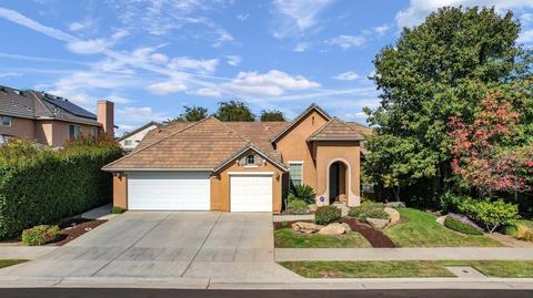 3239 Rialto Ave, Clovis, CA 93619 photo 1